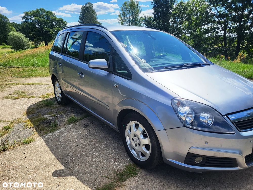 Opel Zafira 1.9 CDTI - 4