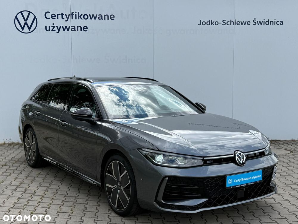 Volkswagen Passat - 3