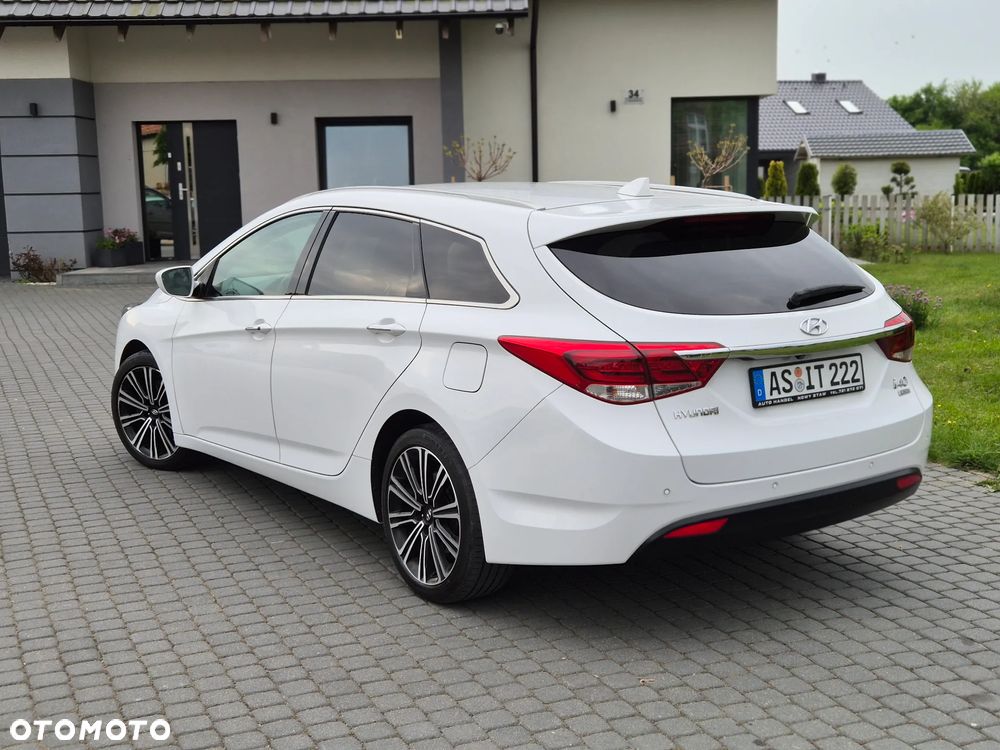 Hyundai i40 Kombi 1.7 CRDi DCT Premium - 3
