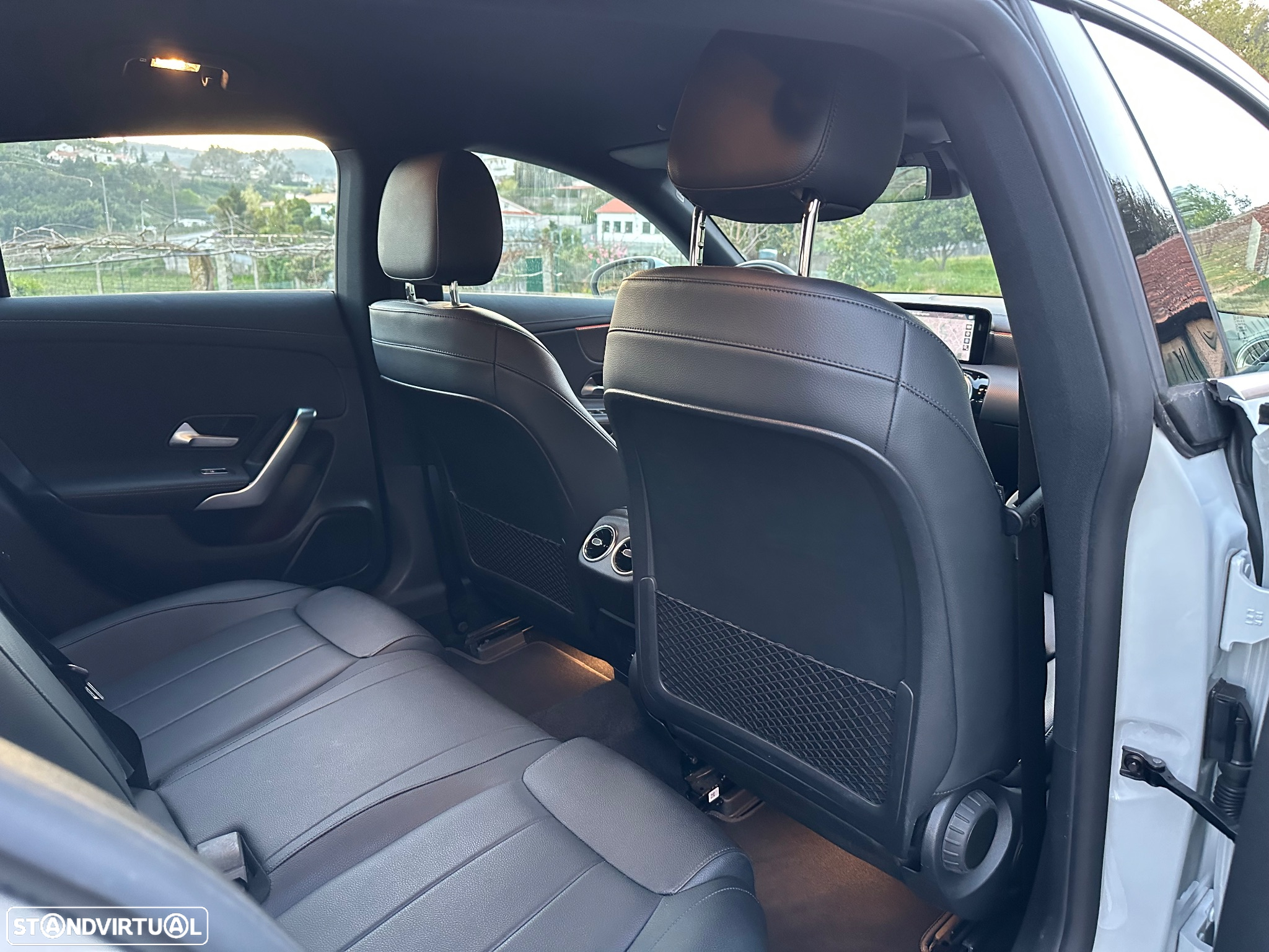 Mercedes-Benz CLA 180 d Shooting Brake Style Plus - 22