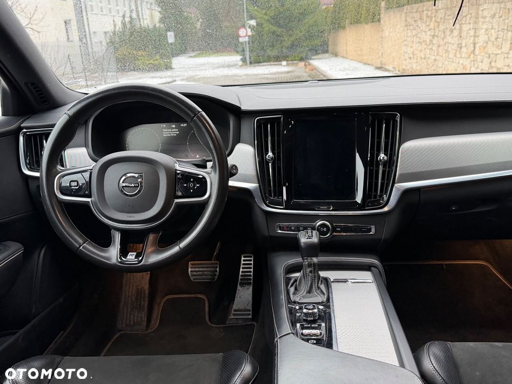 Volvo V90 D4 R-Design - 10