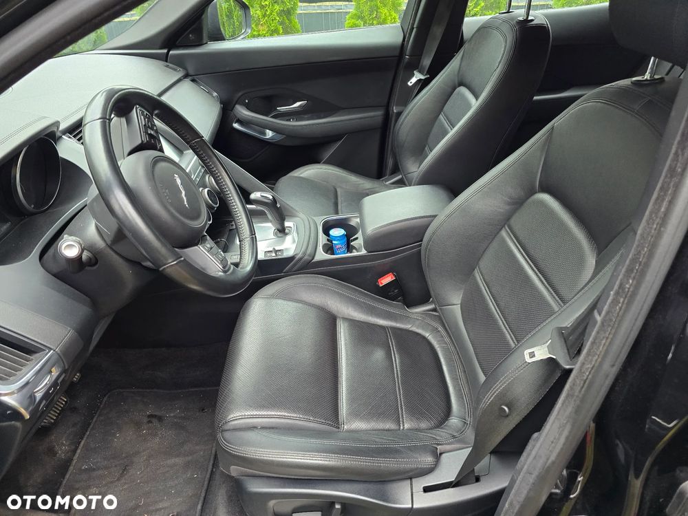 Jaguar E-Pace 2.0 i4P AWD - 8