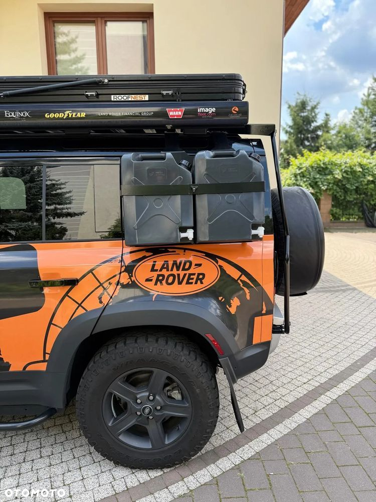 Land Rover Defender 110 2.0 P300 S - 38