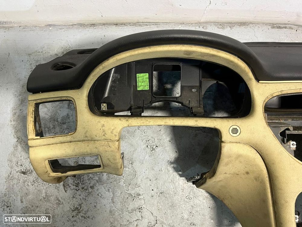 Tablier PEUGEOT 607 - 2