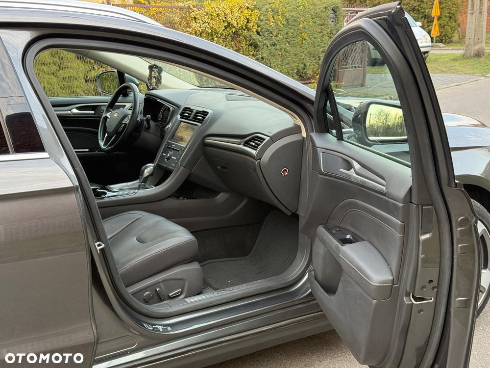 Ford Mondeo 2.0 EcoBoost STart-Stopp Autom Titanium - 23