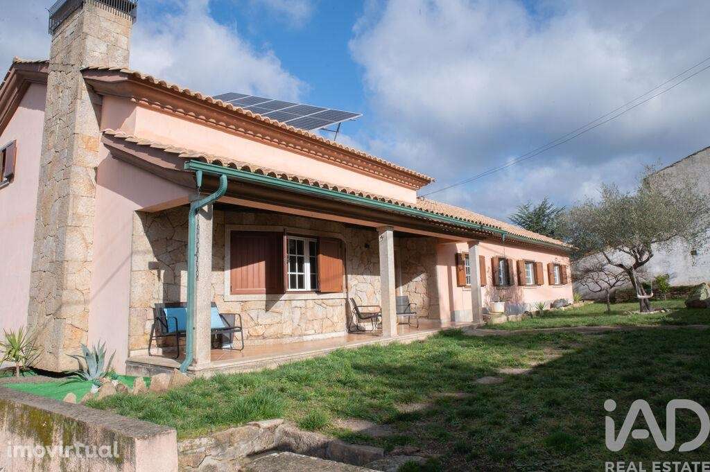 Casa / Villa T4 em Vilela do Tâmega de 317,09 m2 - Grande imagem: 4/40