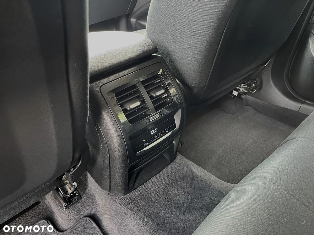 BMW X3 sDrive18d Advantage - 21