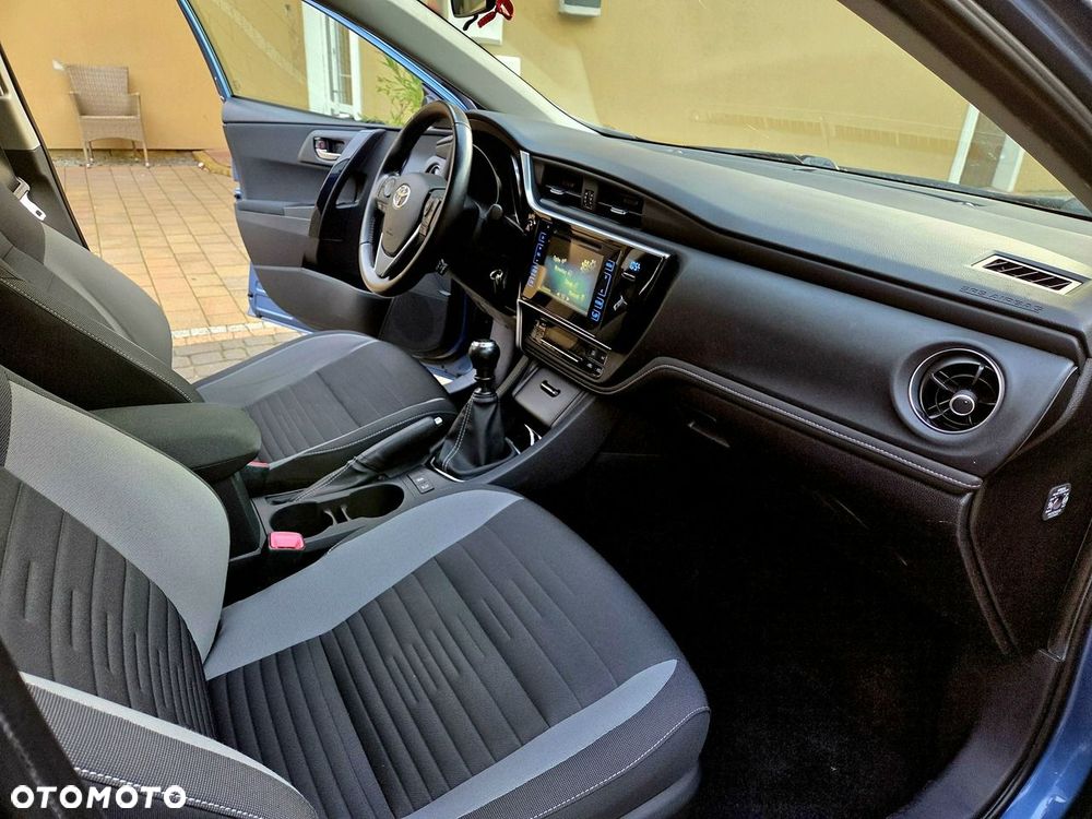 Toyota Corolla - 18