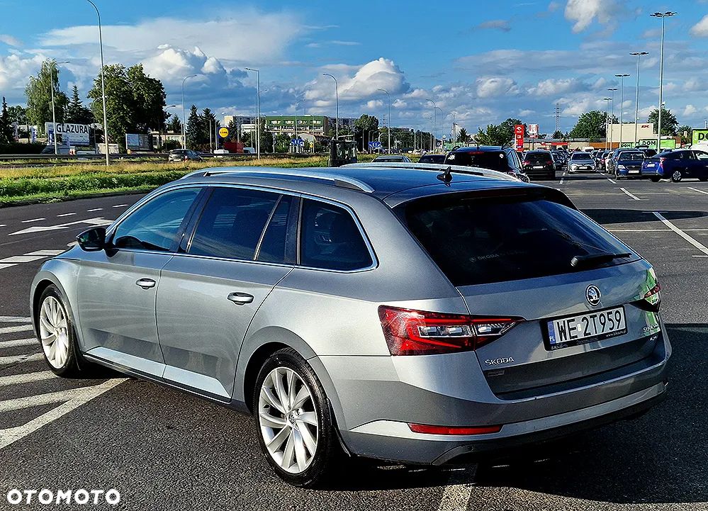 Skoda Superb 2.0 TDI 4x4 Style DSG - 4