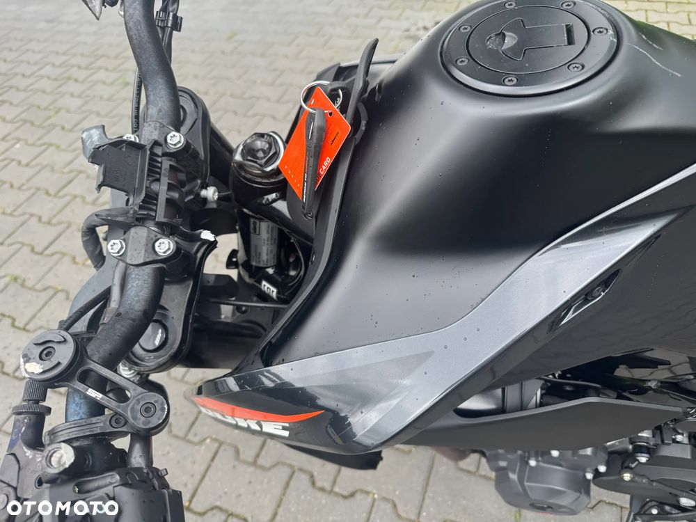 KTM Duke 790 - 22