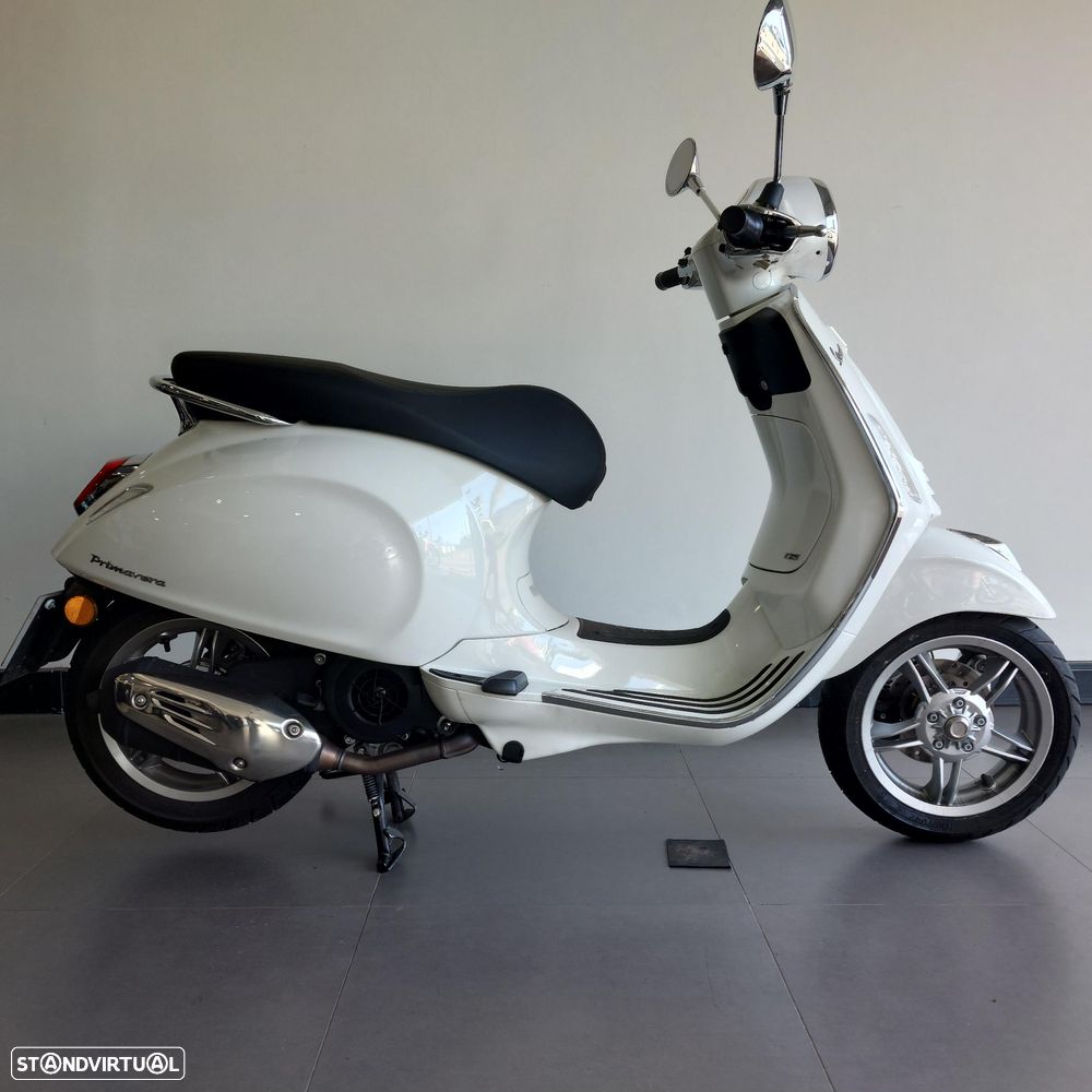 Vespa Primavera - 1