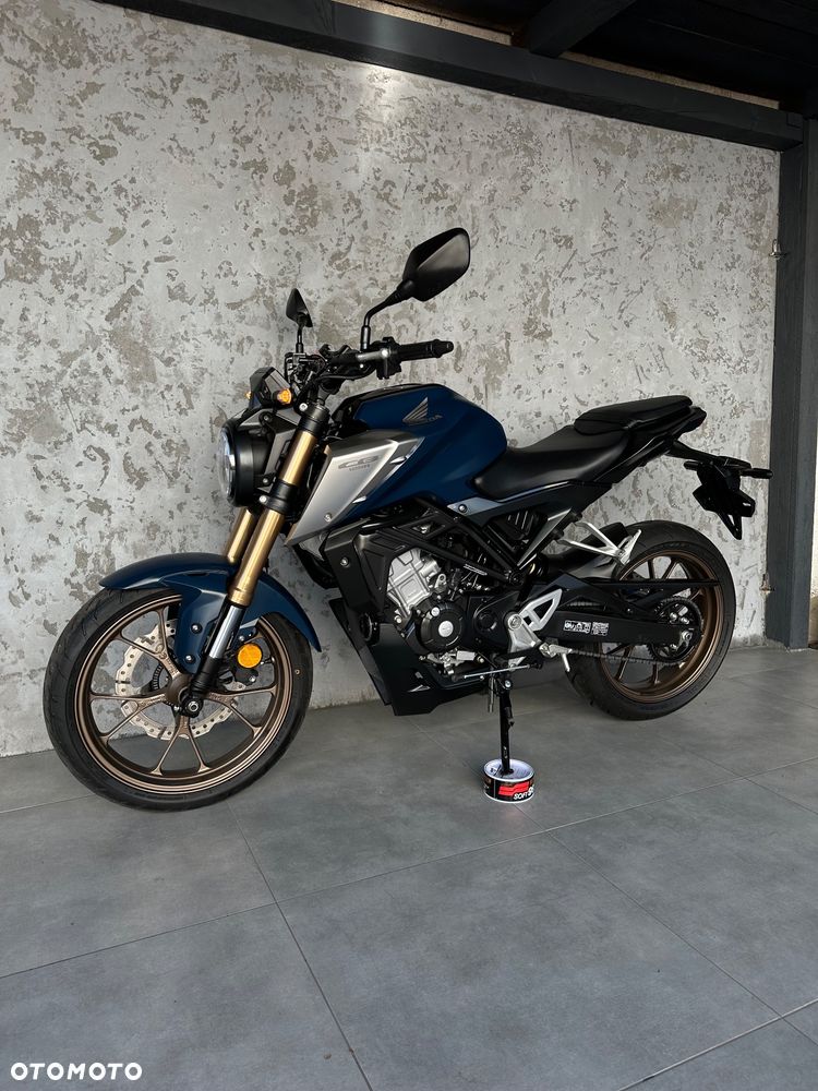 Honda CB - 7
