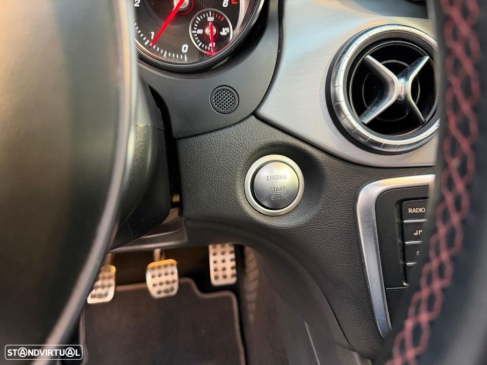 Mercedes-Benz CLA 180 d AMG Line - 22