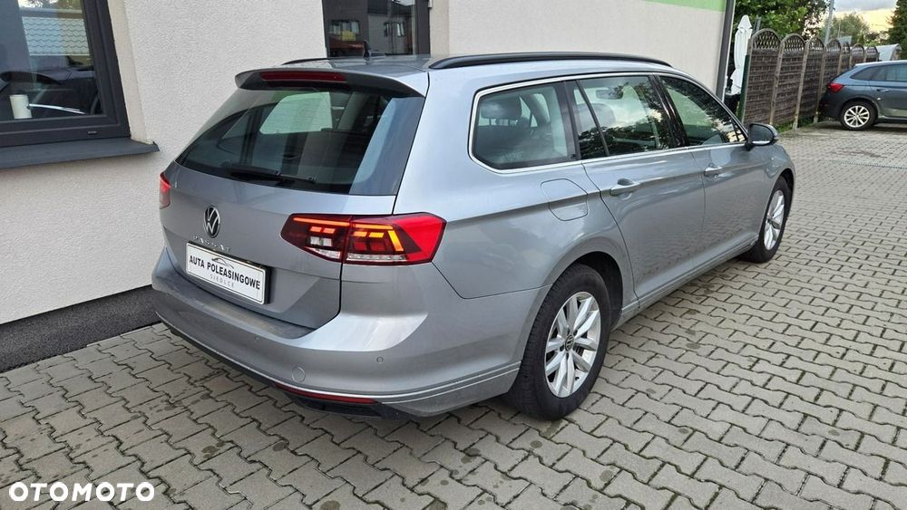Volkswagen Passat - 10