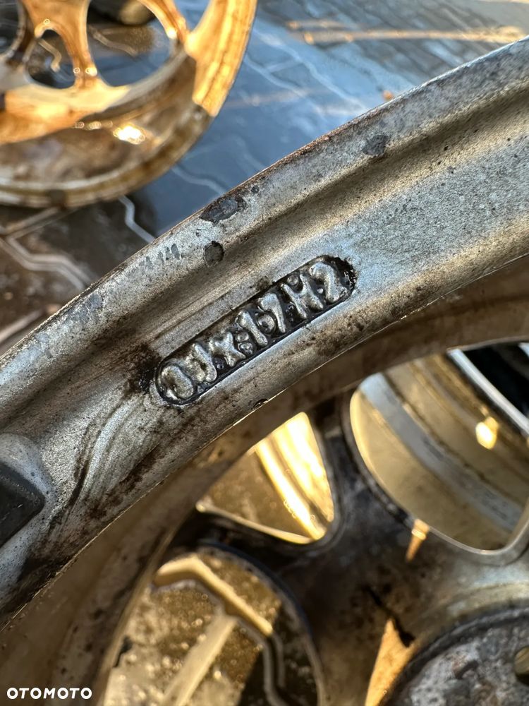 VW AUDI SKODA MERCEDES FELGI ALUMINIOWE 17'' ET 55 8J 5x112 - 6