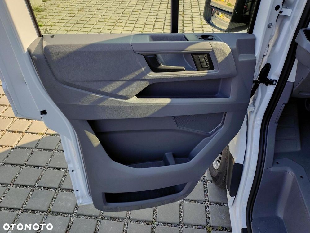 Volkswagen Crafter 35 Furgon, 2,0 TDI SCR 177KM,  6-bieg man., r.o: 4490 mm - 10