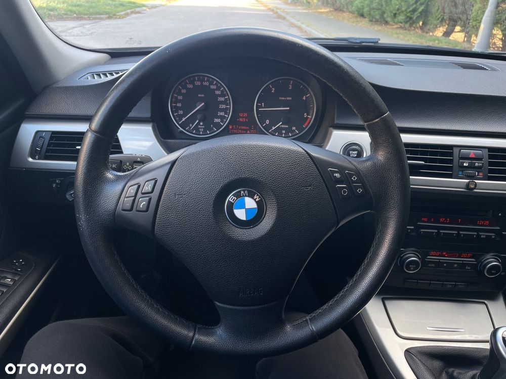 BMW Seria 3 320d - 7