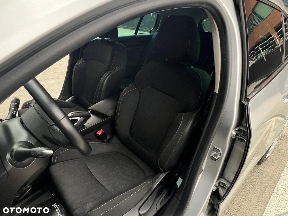 Renault Megane 1.3 TCe FAP Limited - 12