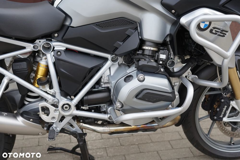 BMW R - 12