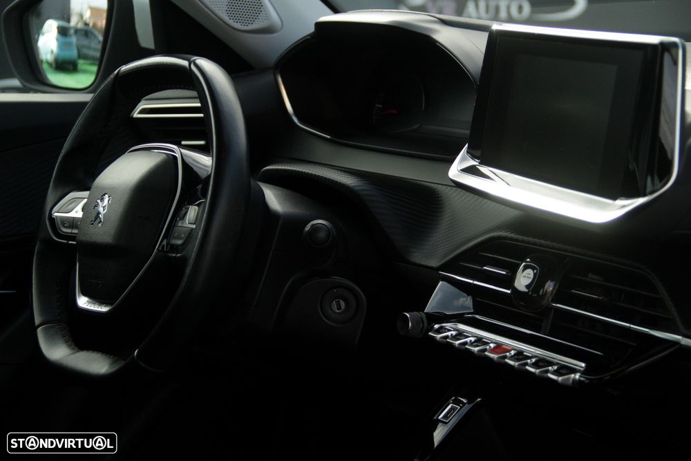 Peugeot 2008 1.2 PureTech Active - 8