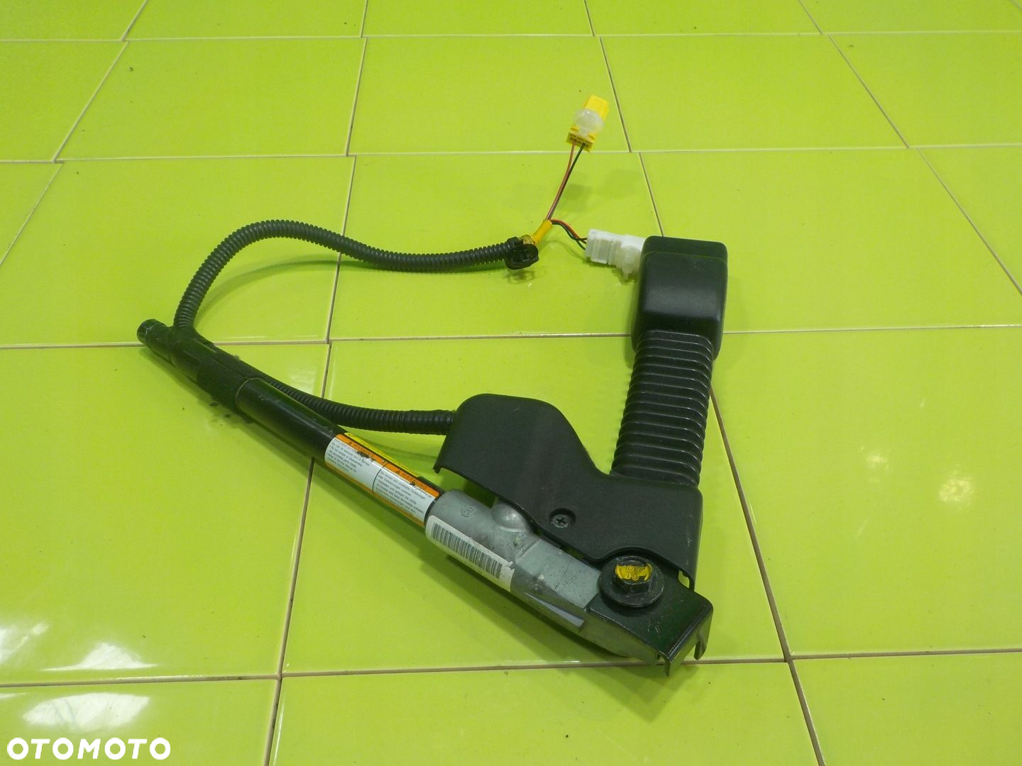 HONDA CIVIC VIII UFO 08r 3D napinacz pasa prawy przod 81455-SMR-E110-M4 - 2