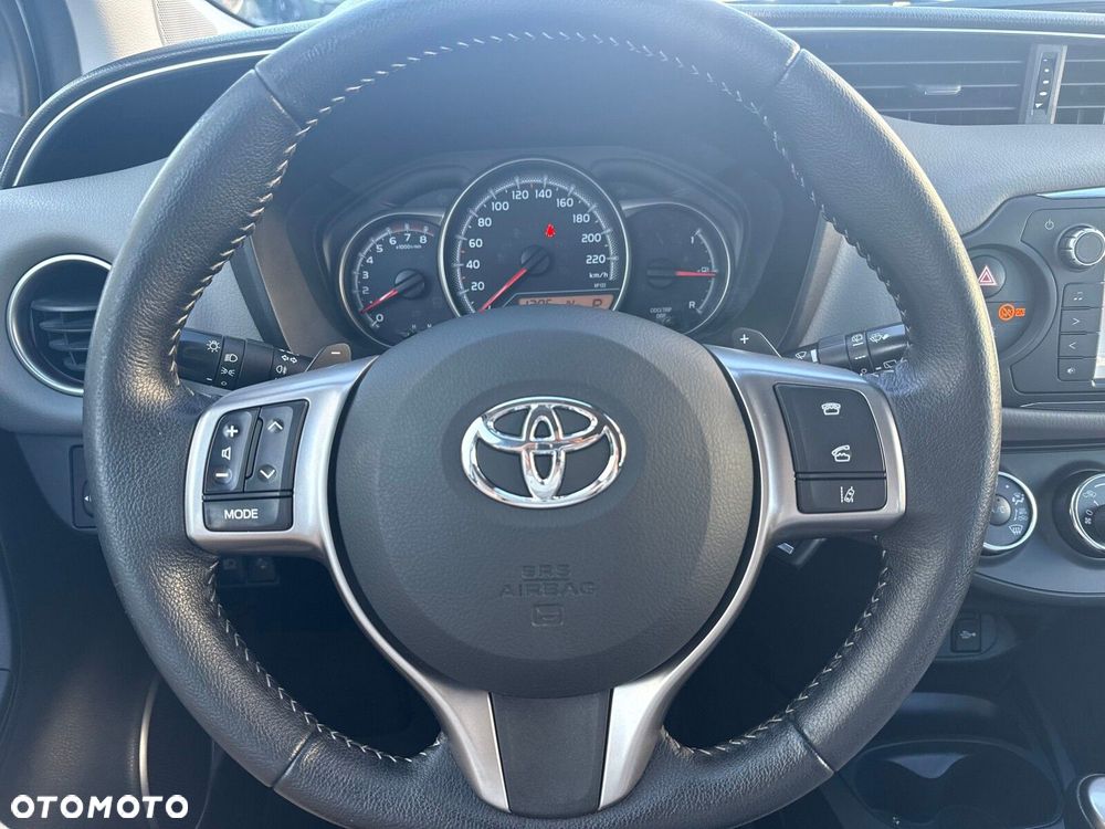 Toyota Yaris 1.33 Active MS - 17