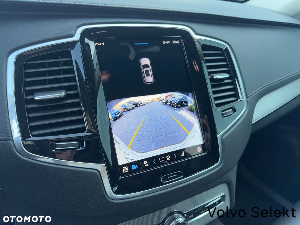 Volvo XC 90 - 23