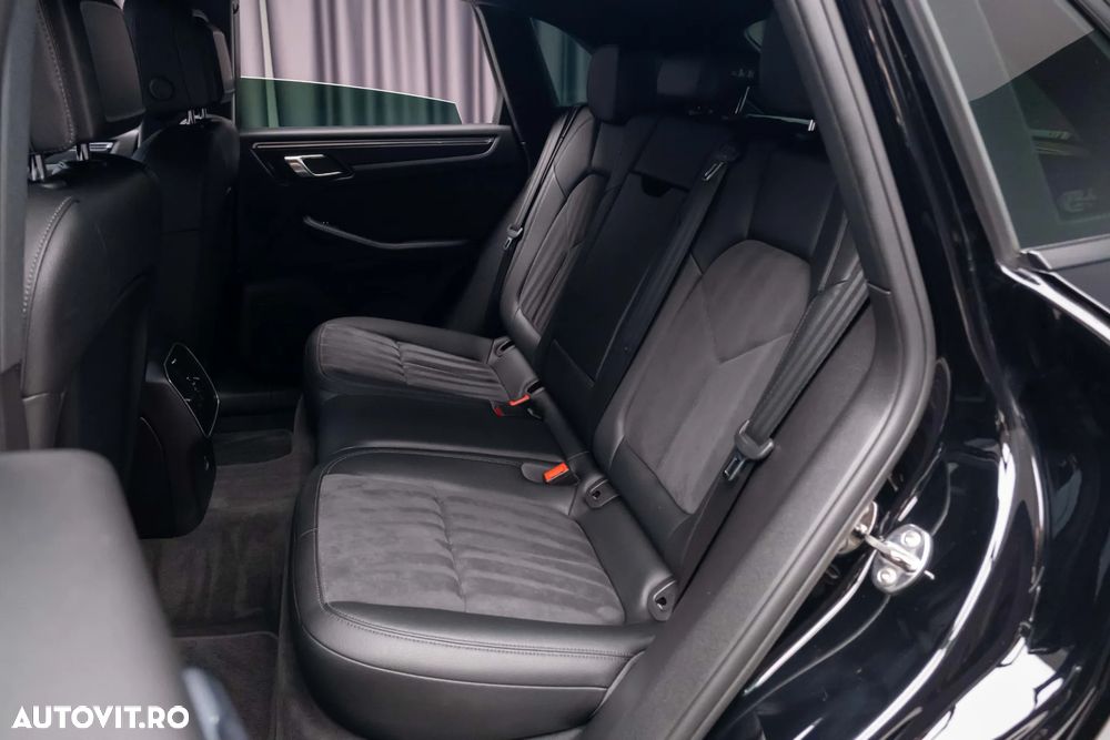 Porsche Macan Standard - 25