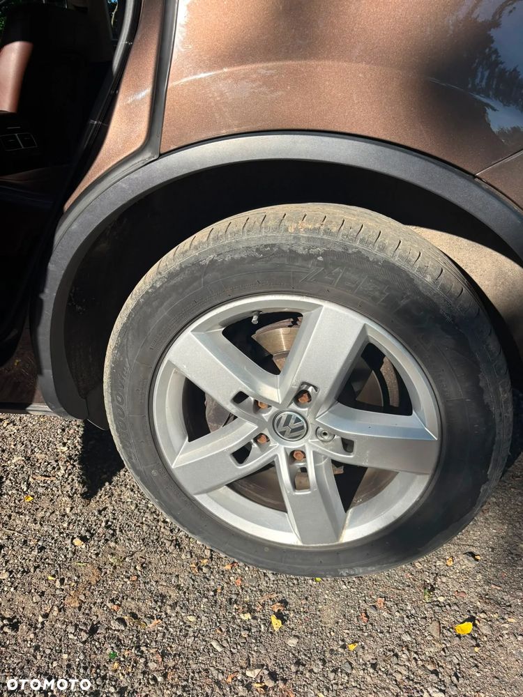 Volkswagen Touareg - 15