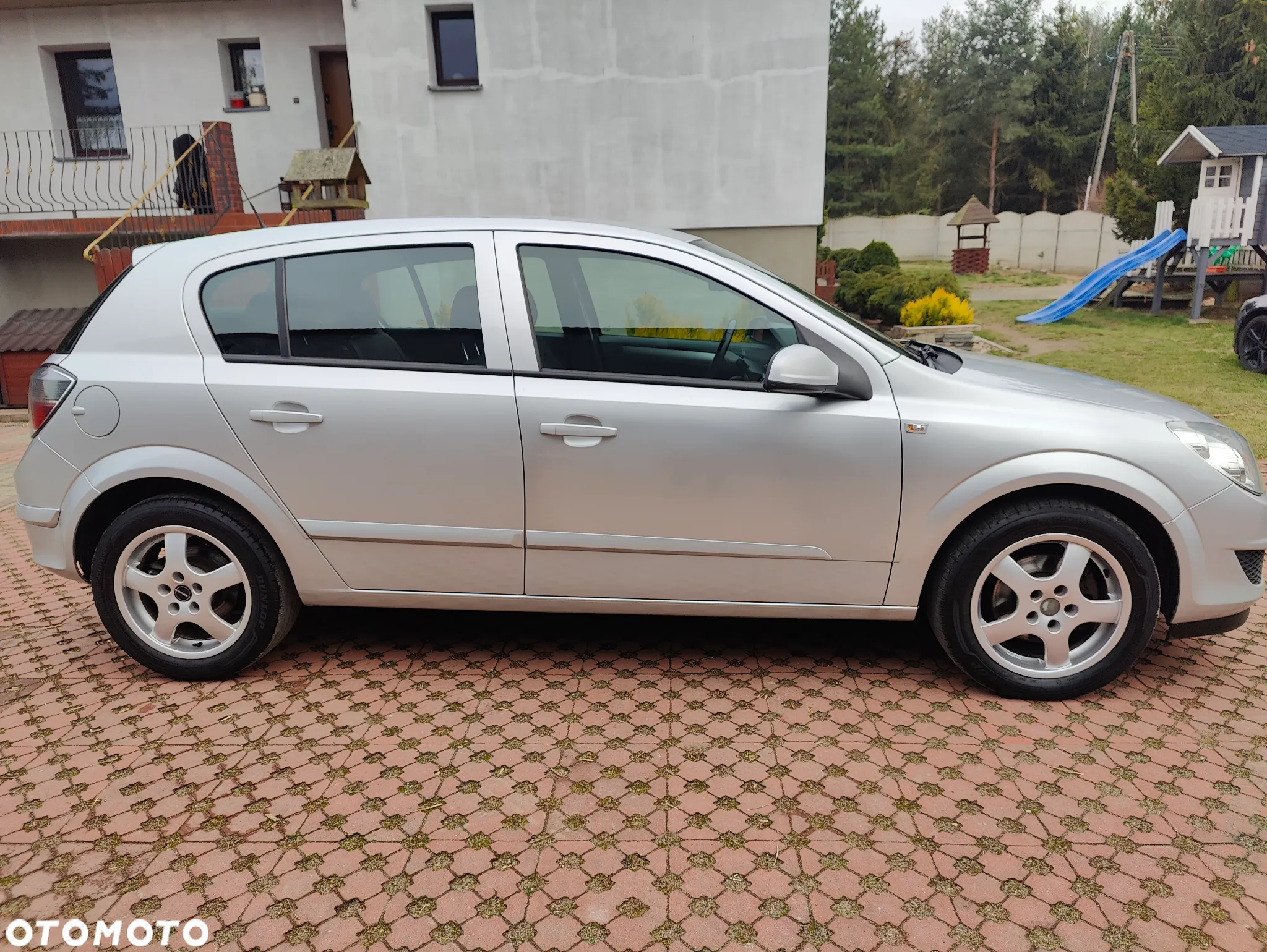 Opel Astra III 1.7 CDTI - 12