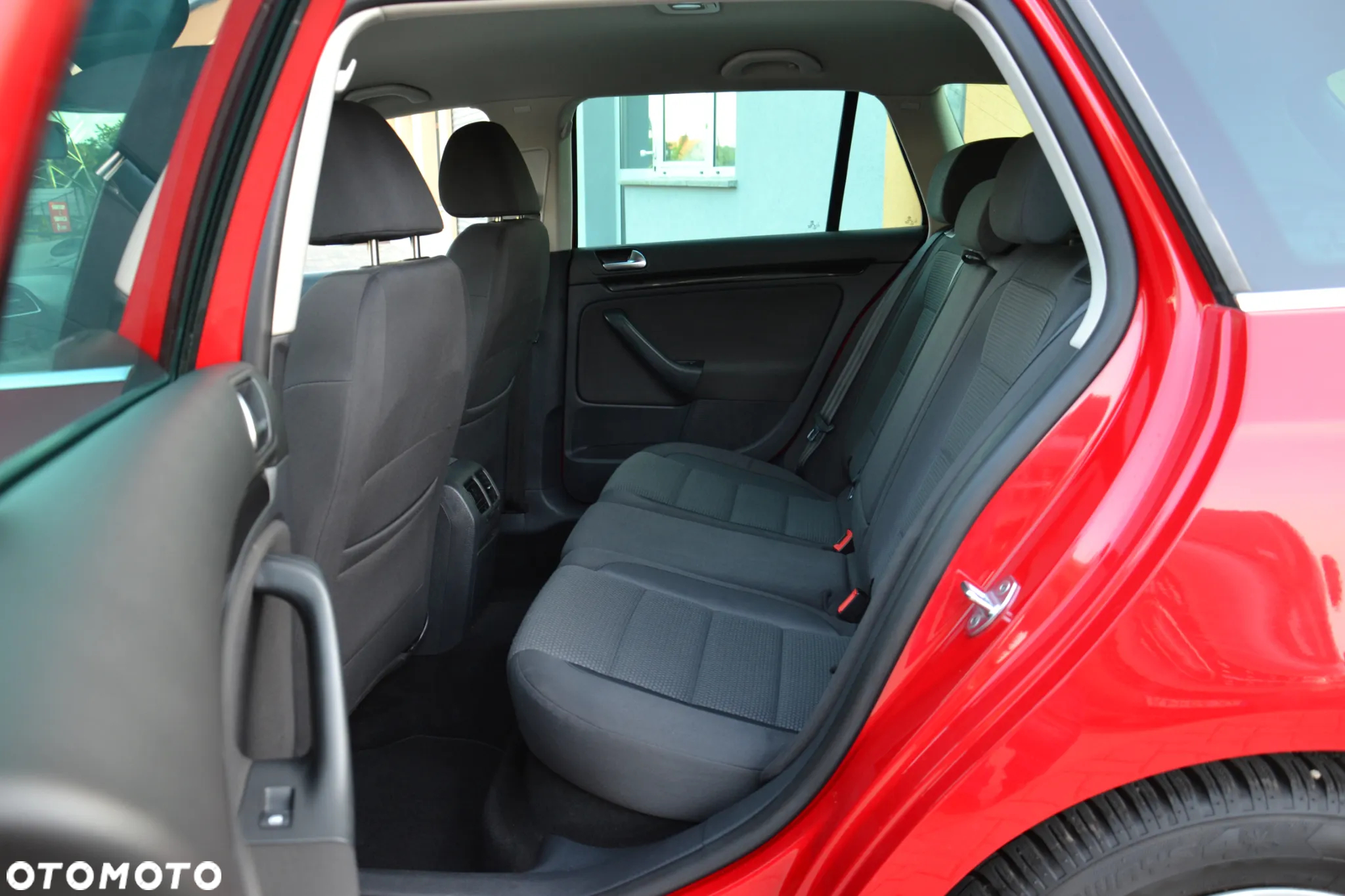 Volkswagen Golf 1.2 TSI BlueMotion Technology Comfortline - 26