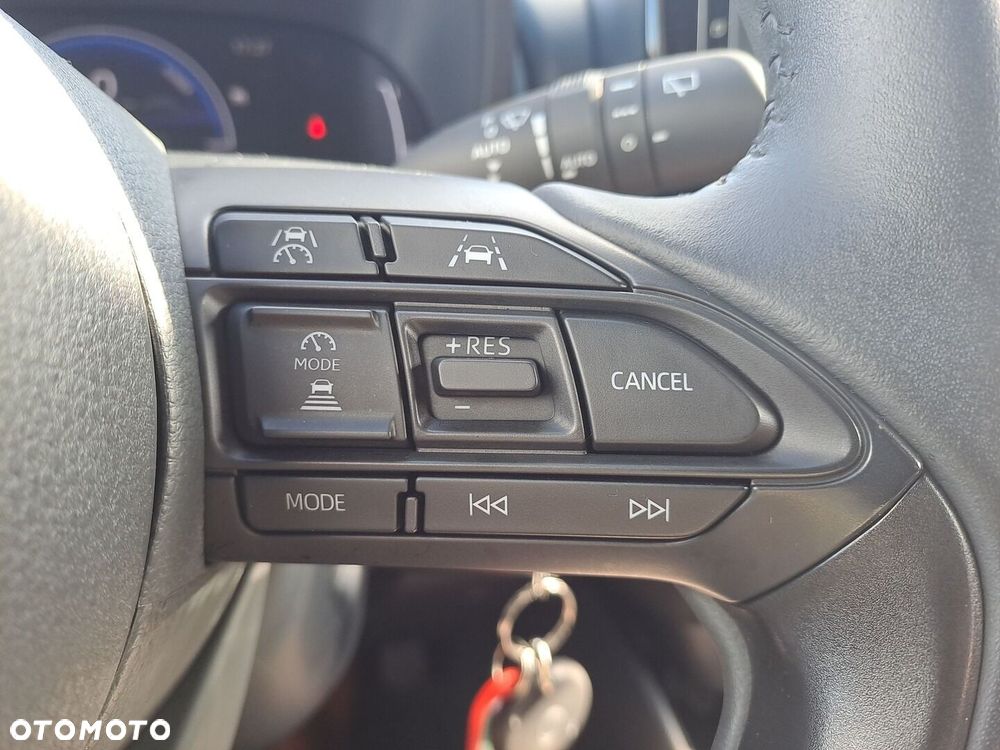 Toyota Yaris Hybrid 1.5 Style - 14