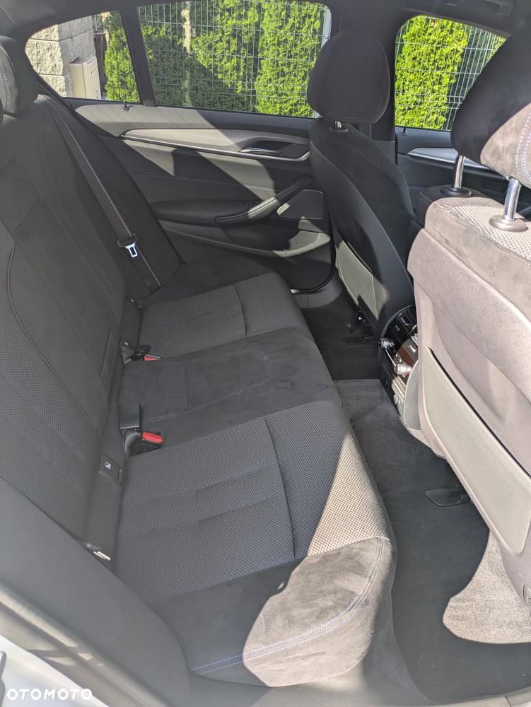 BMW Seria 5 530i xDrive M Sport sport - 12