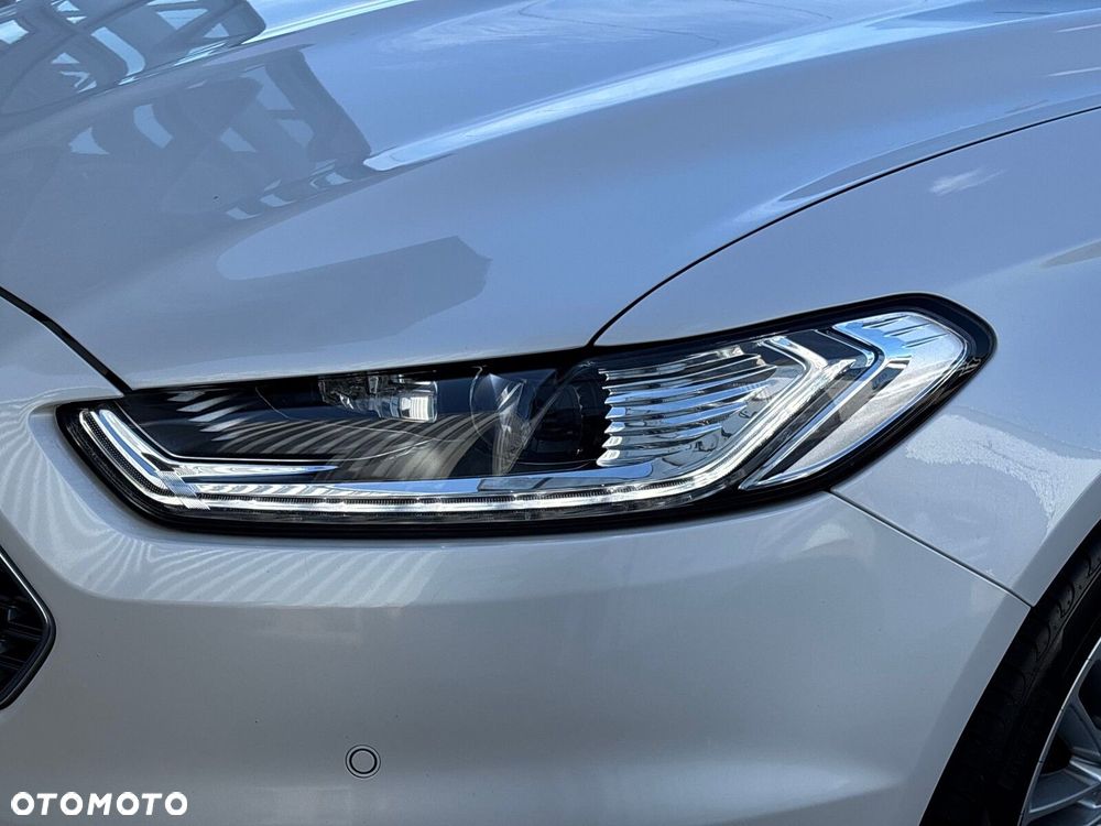 Ford Mondeo 2.0 Hybrid Vignale - 31