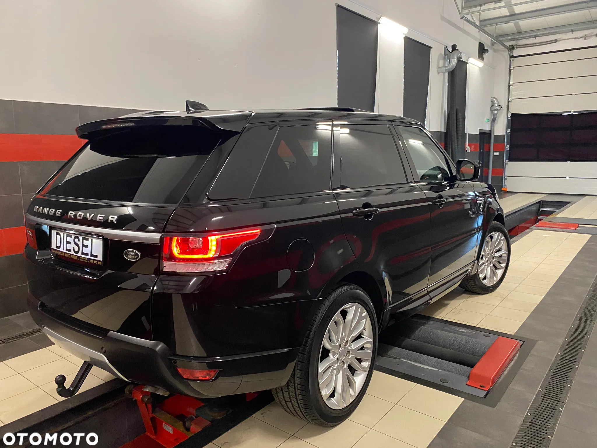 Land Rover Range Rover Sport S 2.0 SD4 SE - 12