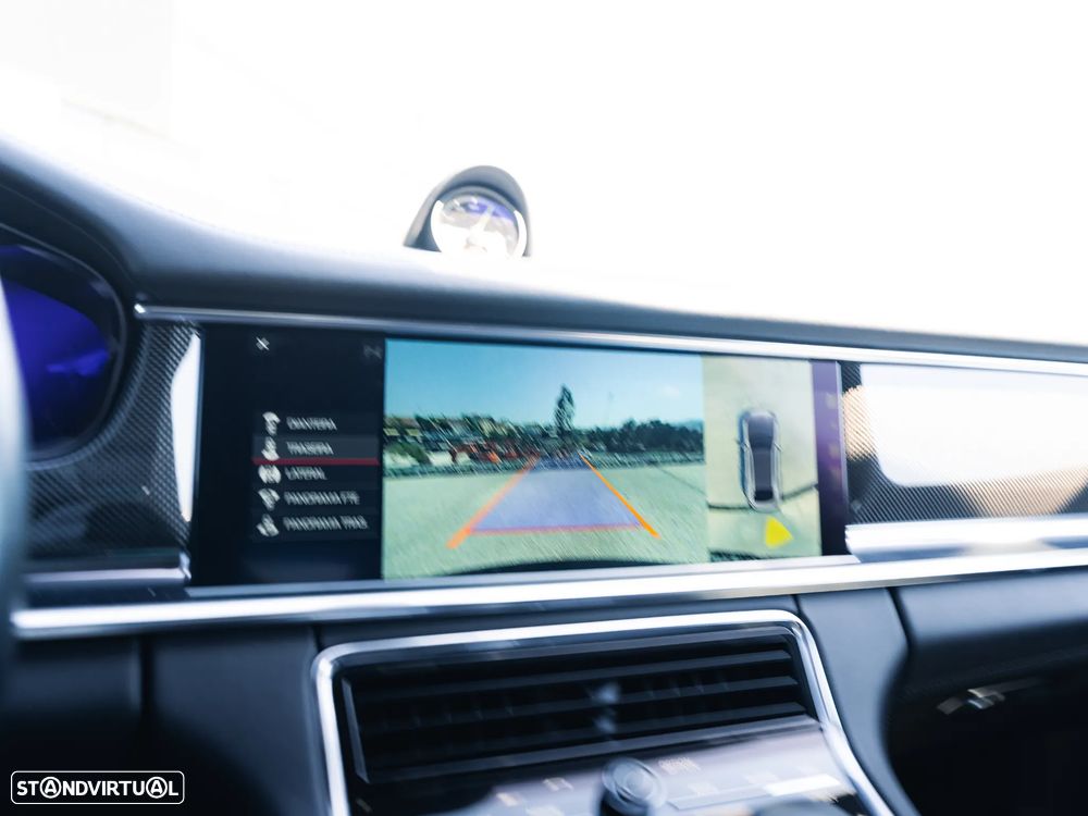 Porsche Panamera Sport Turismo Turbo S E-Hybrid - 24