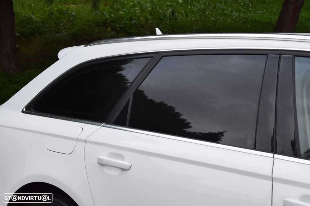 Audi A6 Avant 2.0 TDi Exclusive S tronic - 38