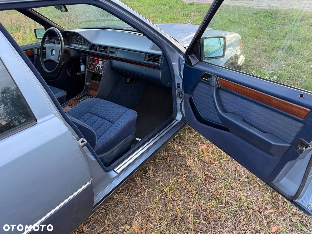 Mercedes-Benz W124 (1984-1993) - 15