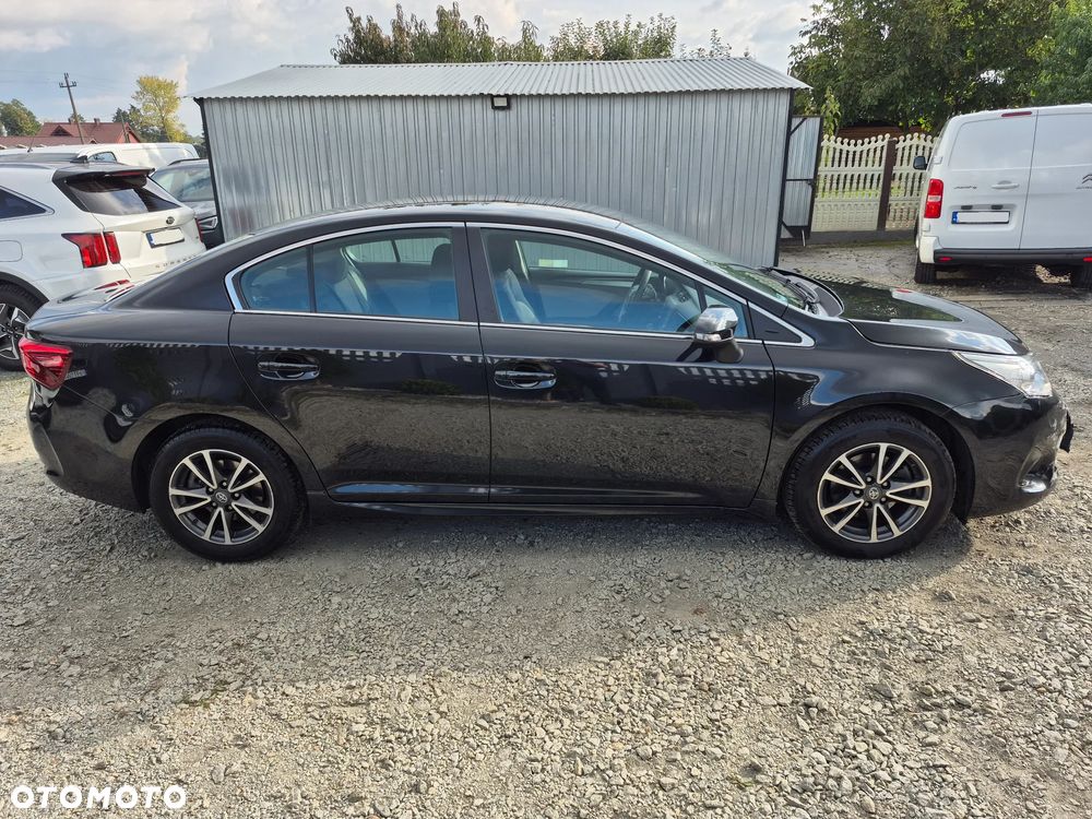 Toyota Avensis 1.6 D-4D Premium - 15