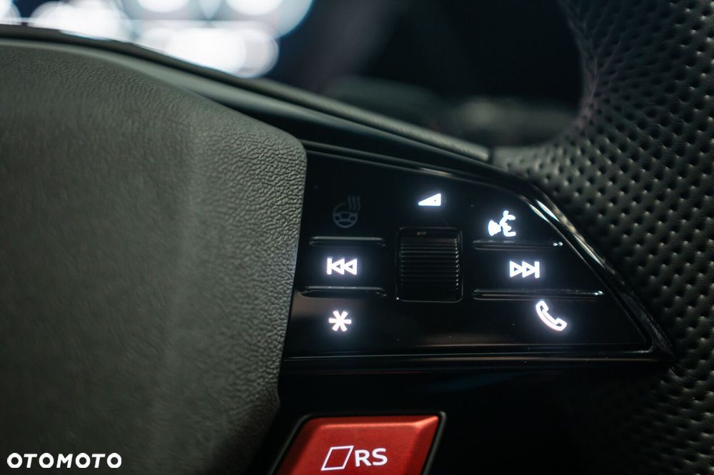 Audi RS3 Limousine - 22