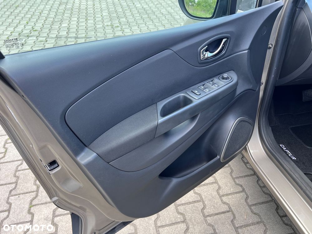Renault Captur - 26