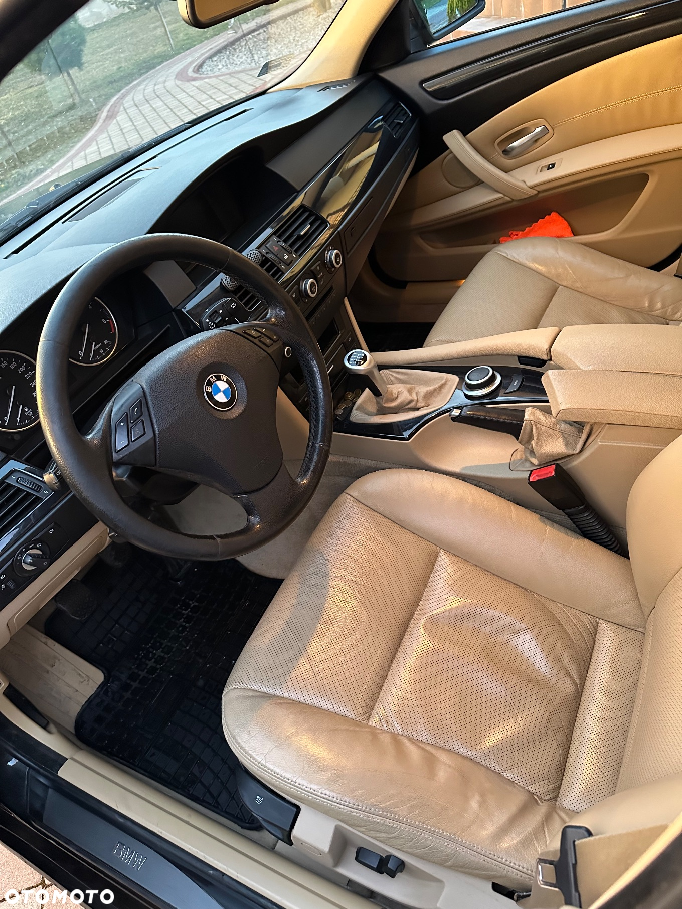 BMW Seria 5 520d - 14