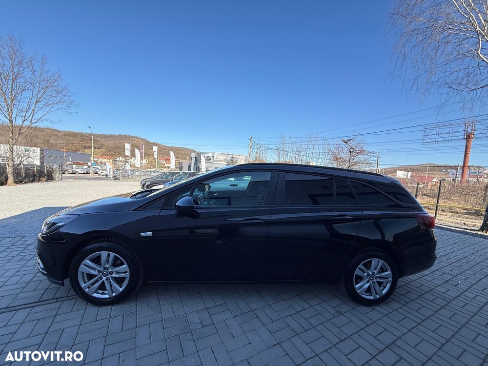 Opel Astra 1.6 CDTI ECOTEC ECOFlex Start/Stop Dynamic - 2