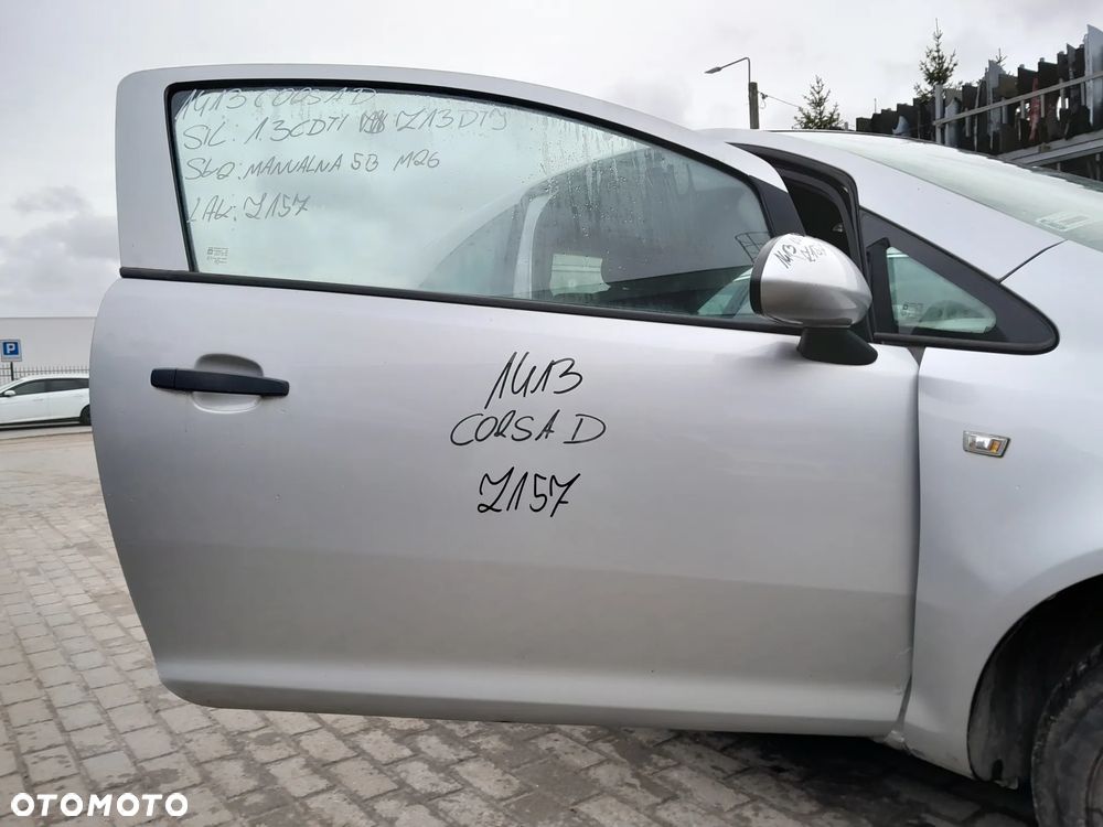 OPEL CORSA D DRZWI PRAWE PRZEDNIE PRAWY PRZÓD KOLOR: Z157 - 1