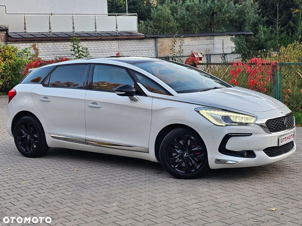 DS Automobiles DS 5 - 5