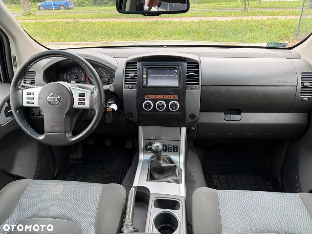 Nissan Navara 2.5 D LE Long - 19