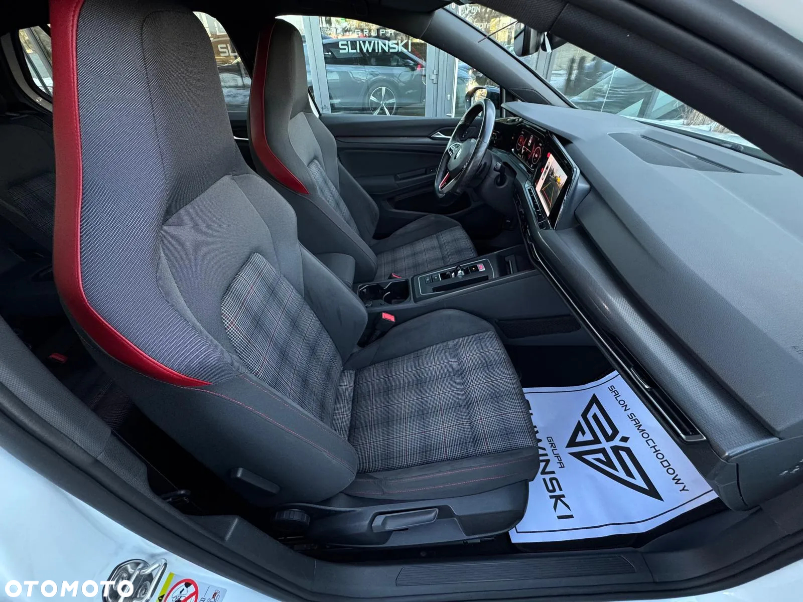Volkswagen Golf VIII 2.0 TSI GTI DSG - 20