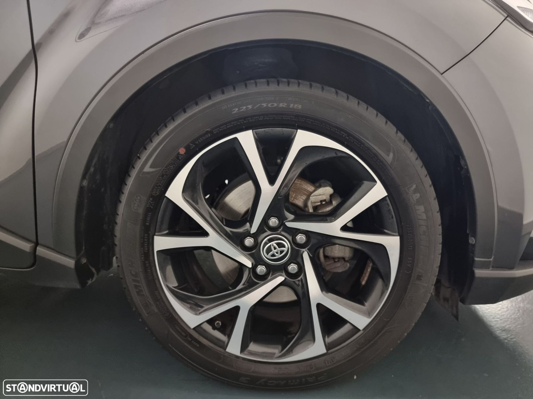 Toyota C-HR - 15