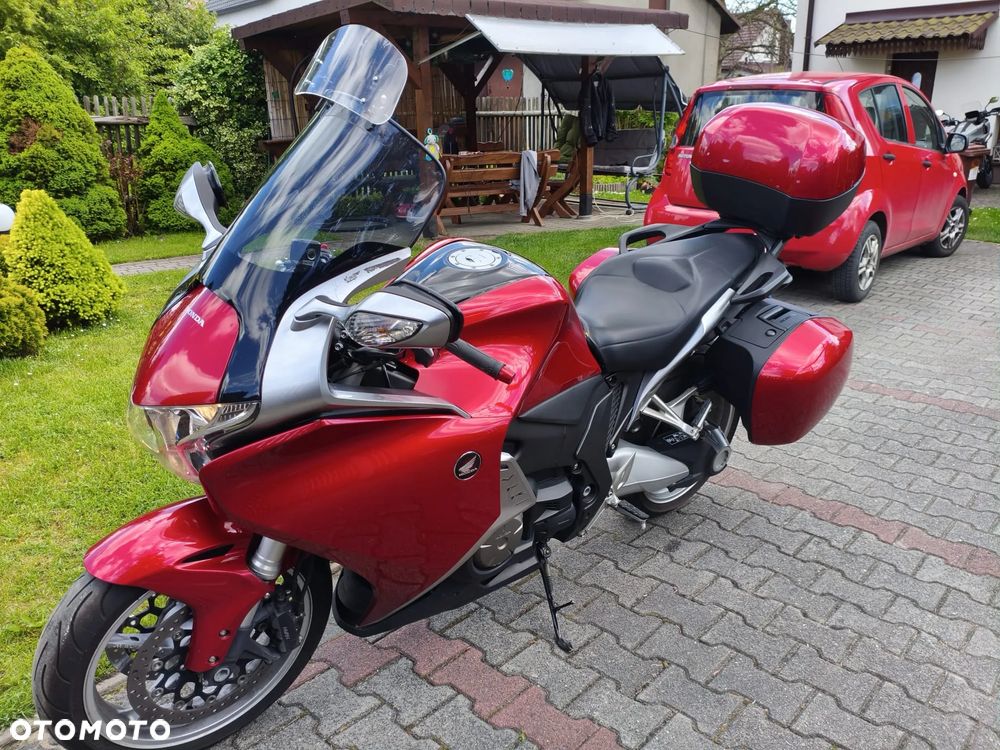 Honda VFR - 1