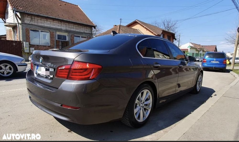 BMW Seria 5 525d xDrive - 8